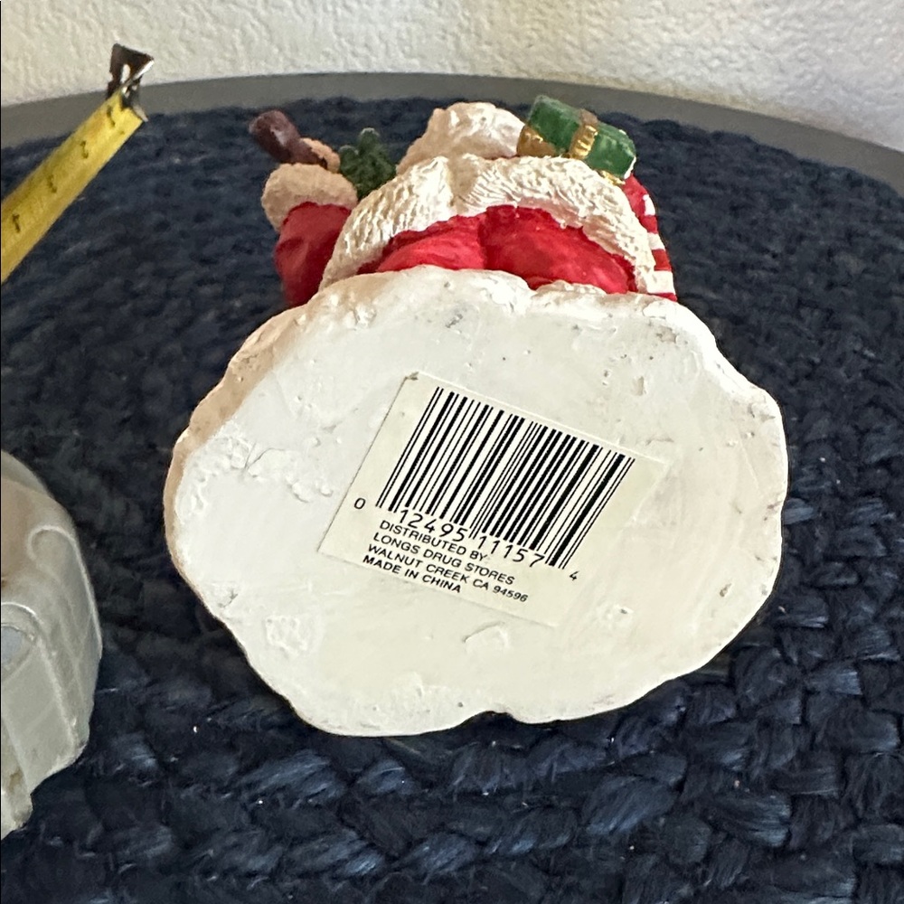 Vintage Santa Claus Figurine with Christmas Tree - Picture 6 of 6